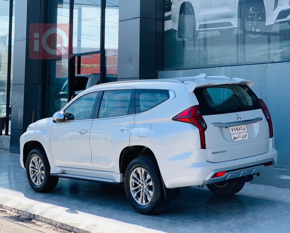 ميتسوبيشي باجيرو